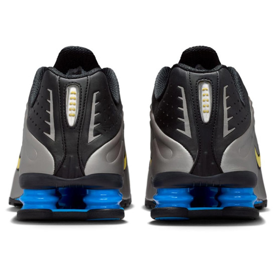Nike Shox R4